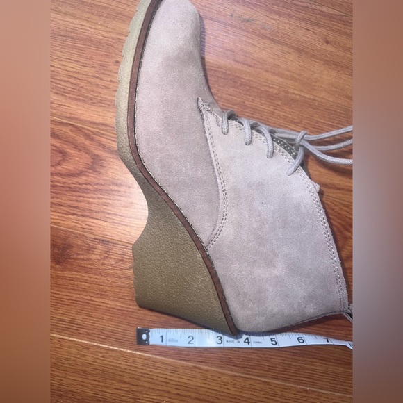 New Sonoma Nadine taupe wedges 9 - Picture 4 of 6